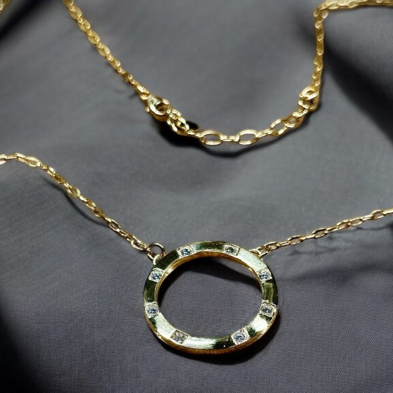 Colliers et pendentifs